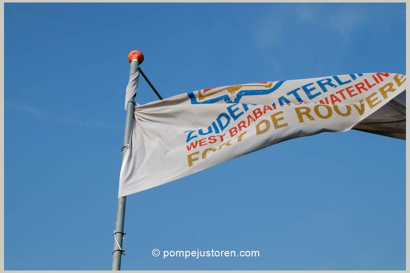 vlaggenmast op de toren van Pompejus